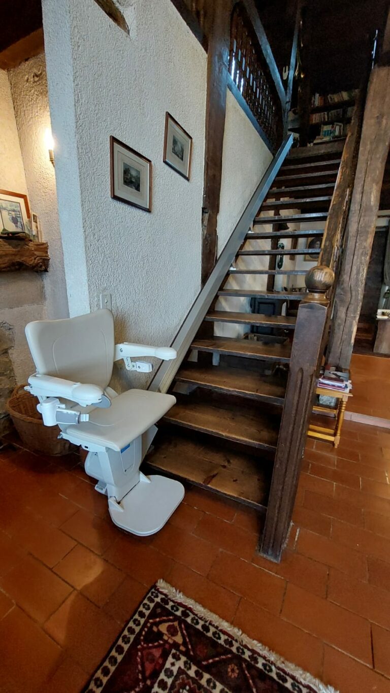 Monte-escalier à Crozet